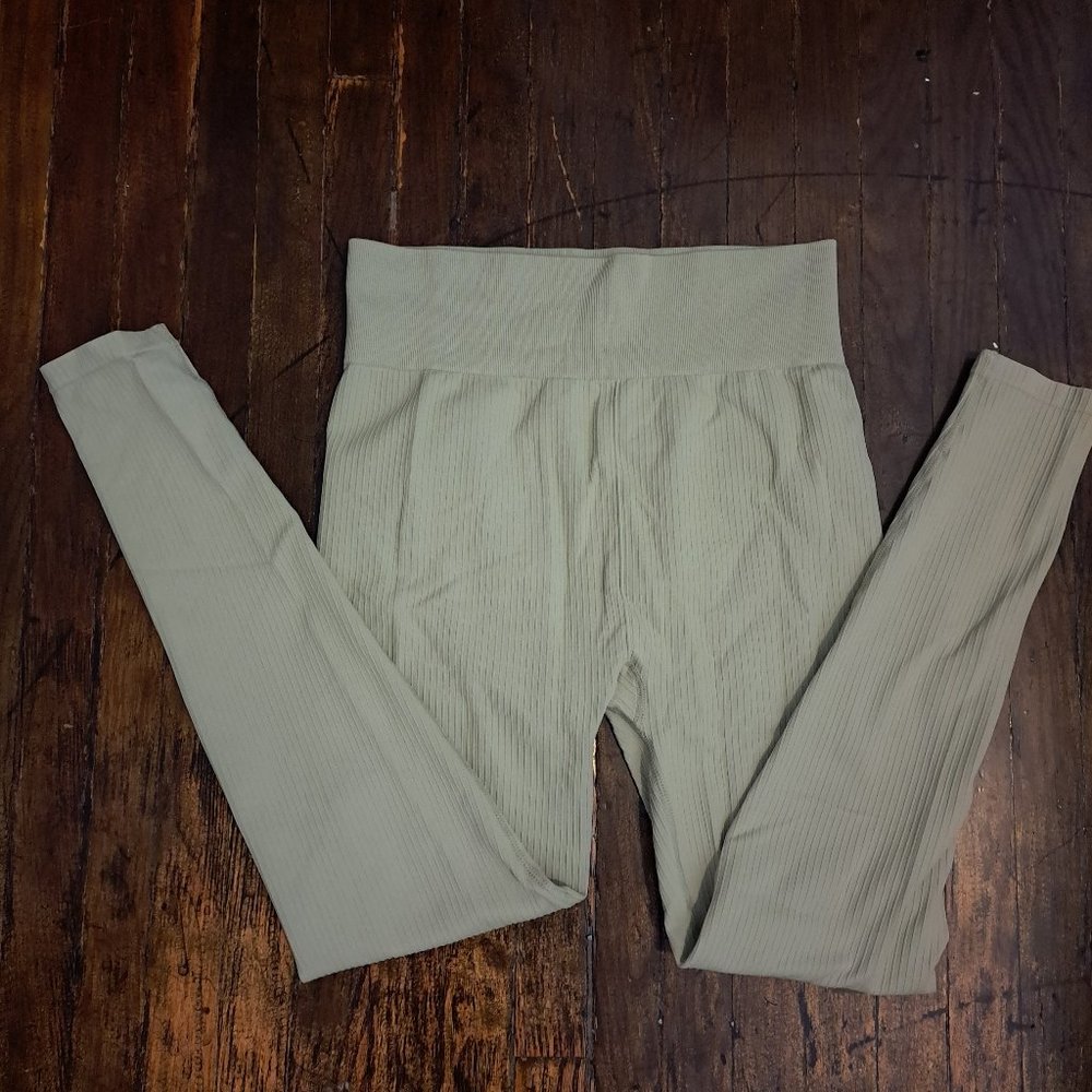 H&M high waisted sport leggings size medium
